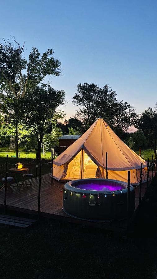 Green Garden Glamping Retezat Balan  Экстерьер фото