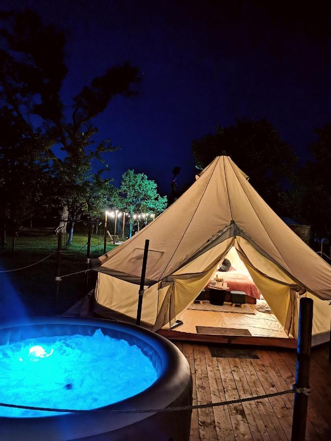 Green Garden Glamping Retezat Balan  Экстерьер фото