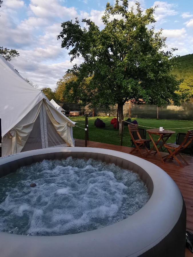 Green Garden Glamping Retezat Balan  Экстерьер фото