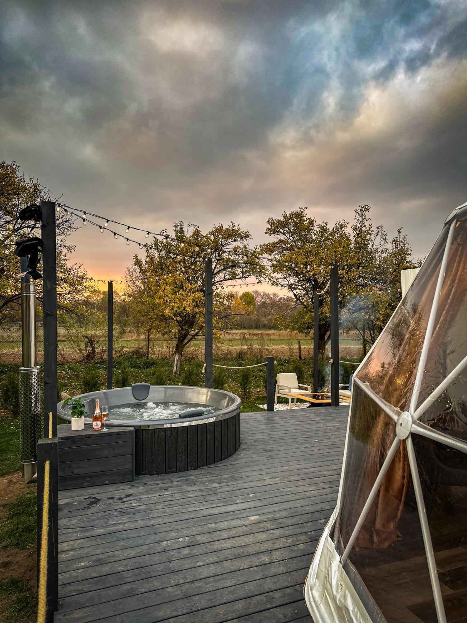 Green Garden Glamping Retezat Balan  Экстерьер фото