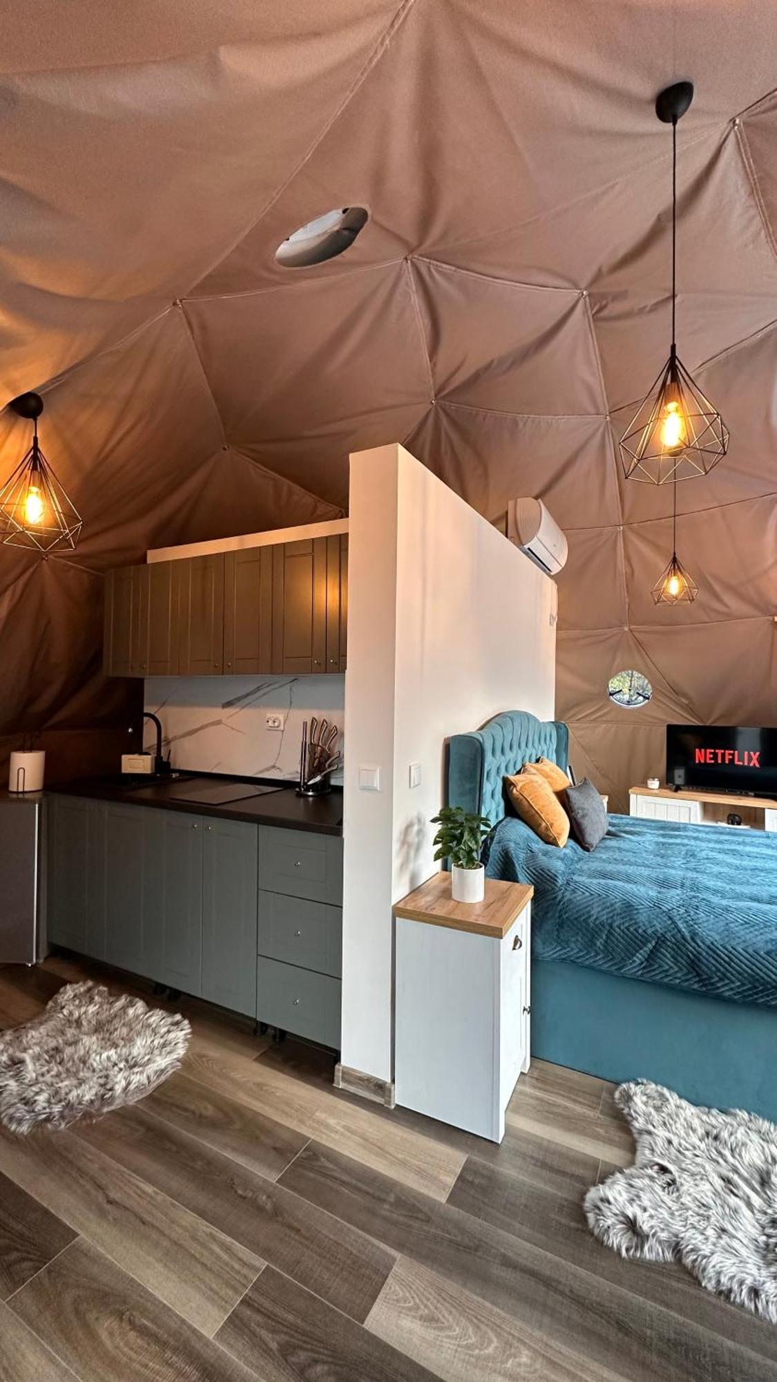 Green Garden Glamping Retezat Balan  Экстерьер фото